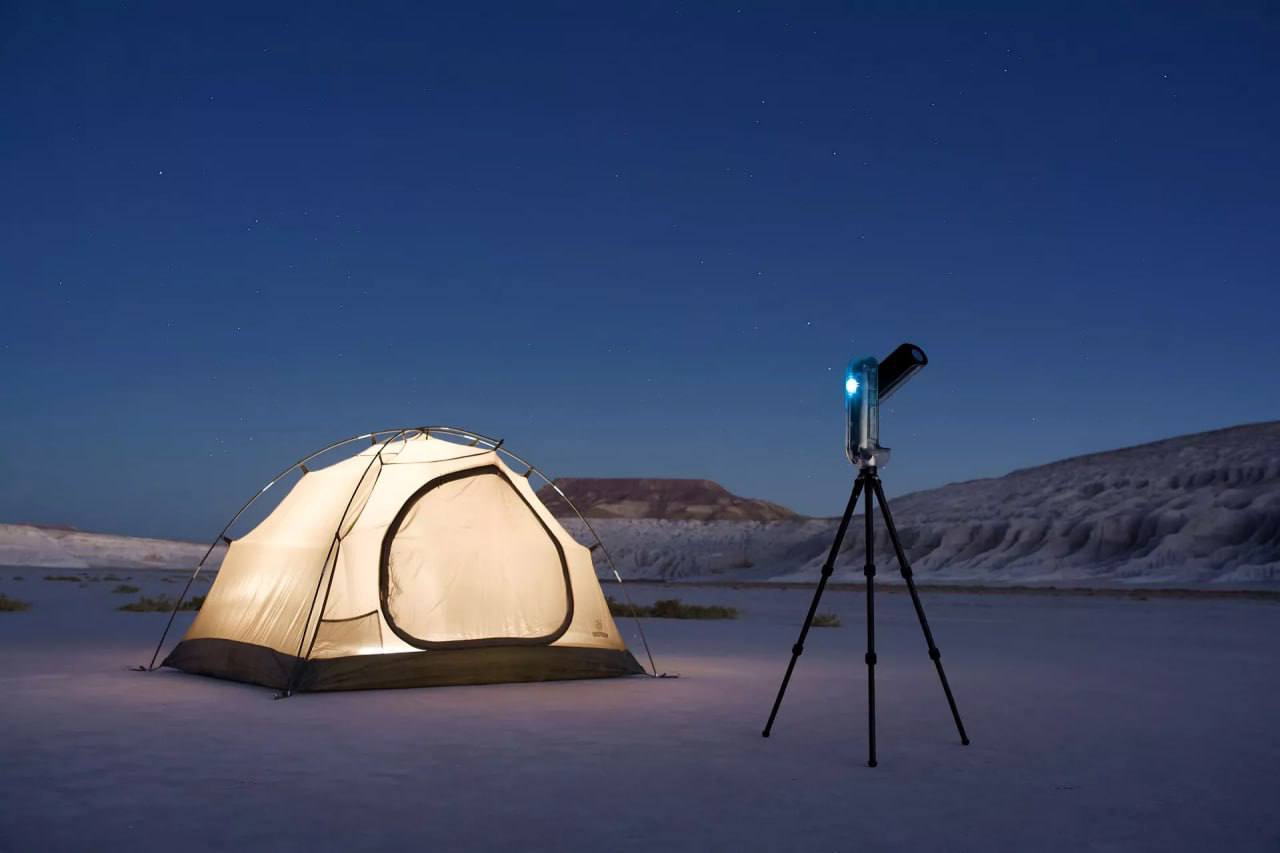 A telescope that shoots the cosmos by itself